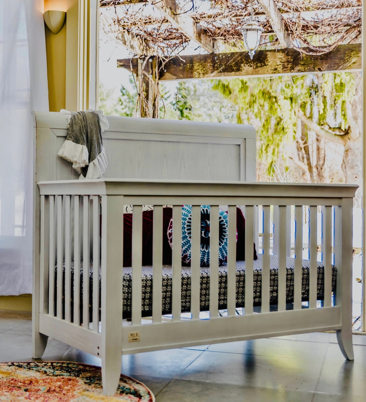 Cameo Sleigh 4-in-1 Convertible Crib